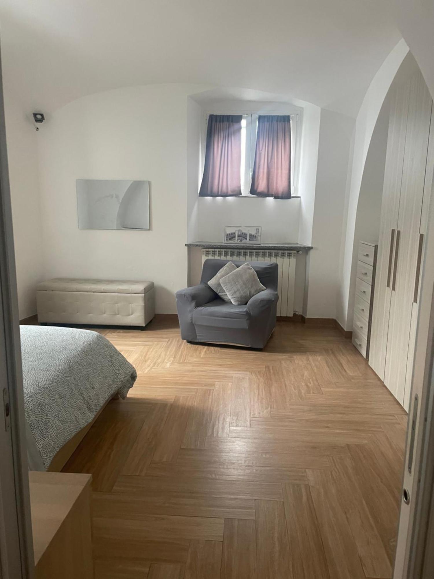Apartament Elle'S House Savona Zewnętrze zdjęcie