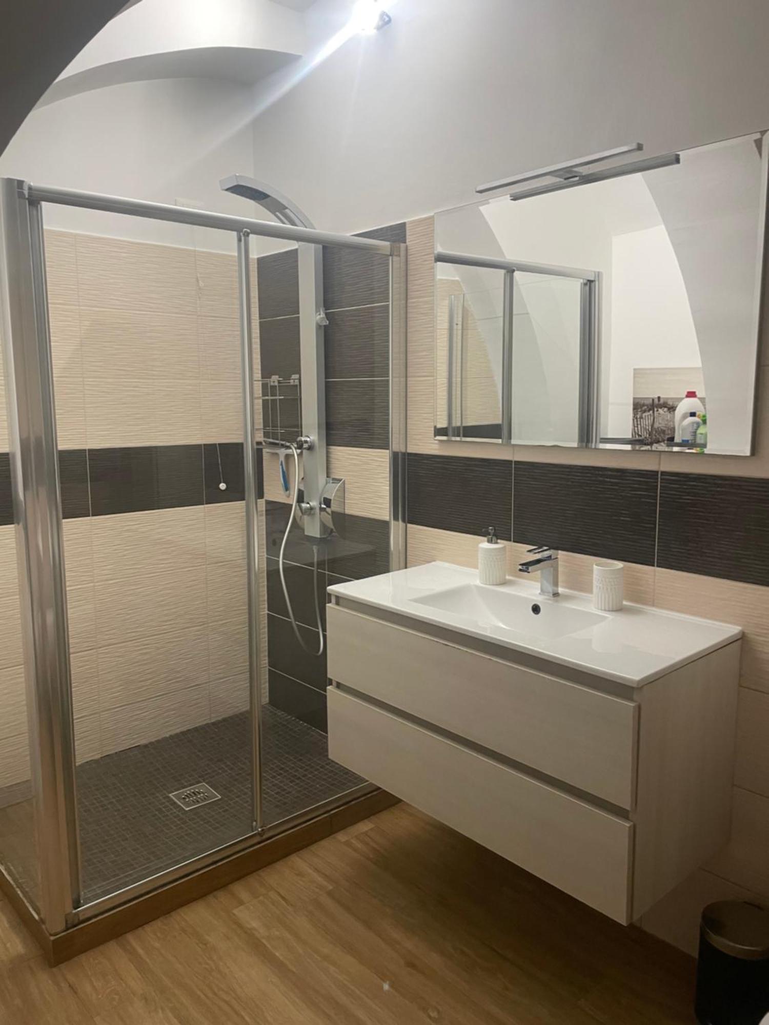 Apartament Elle'S House Savona Zewnętrze zdjęcie